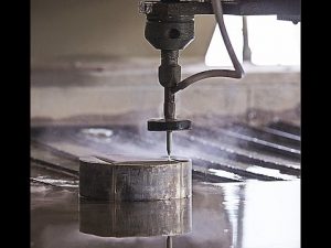 Corte por chorro de agua CNC Máquina de corte por chorro de agua CNC para cortar acero - Granito - Plástico