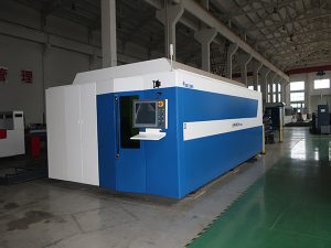 La industria utiliza ampliamente la máquina de corte por láser de fibra 750w / 1000w precio